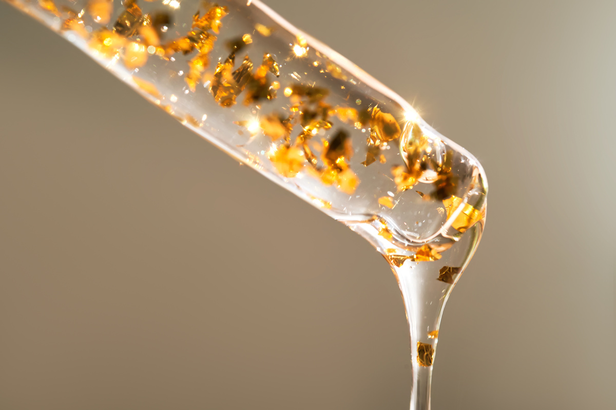 Serum pipette with 24K Gold particles.